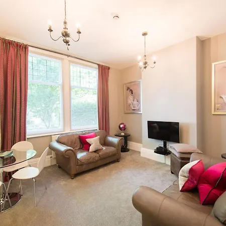 Albany House By Serviced * Harrogate