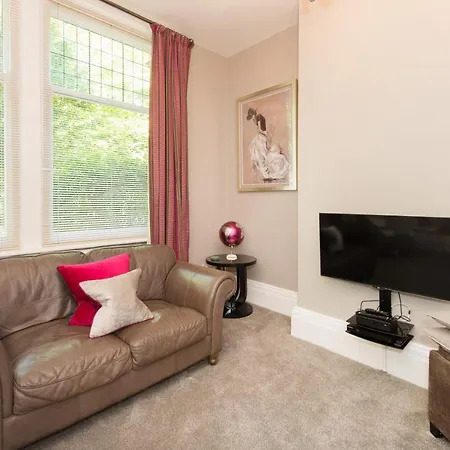 Albany House By Serviced 公寓