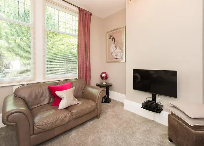 Albany House By Serviced דירה