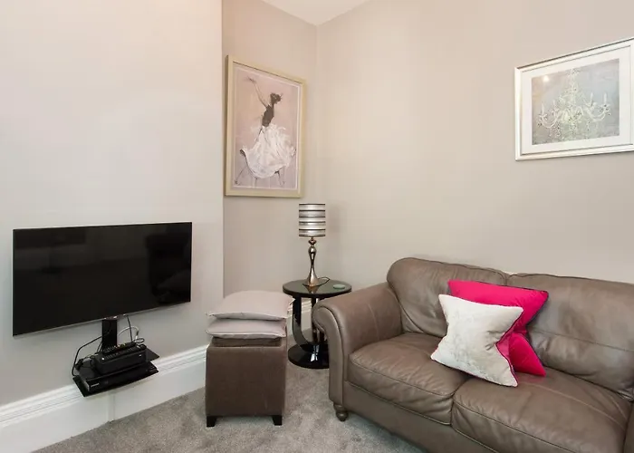 Albany House By Serviced דירה